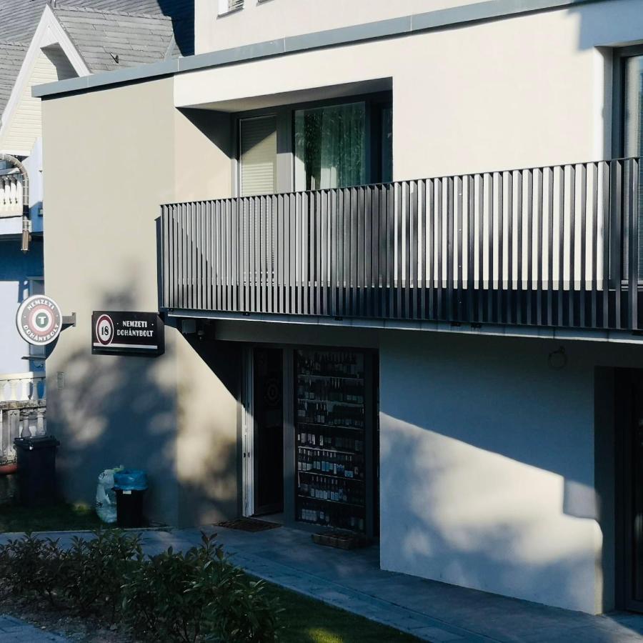 Lotusbluete Appartement In Heviz Mit Tiefgarage Und Panoramaterrasse מראה חיצוני תמונה